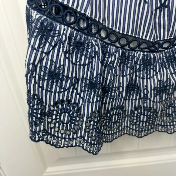 Revolve ASTR the Label Cutout Dress size Small - Picture 7 of 7